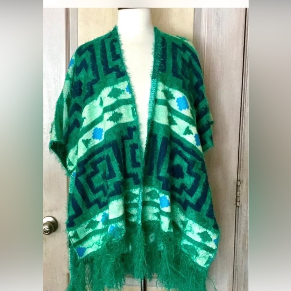 SALEπFree People Diamondback Cozy Sweater Kimono Poncho Emerald Green Aztec - Picture 6 of 13